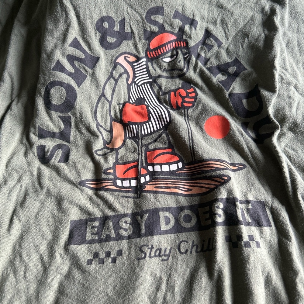 Old Navy “Slow & Steady” Turtle Tee | Chill Snowboarding Graphic | XXL